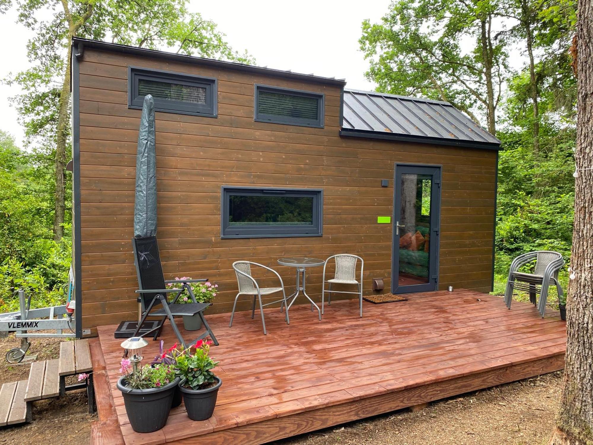 La Tiny House De Nanou Rochefort Exterior foto
